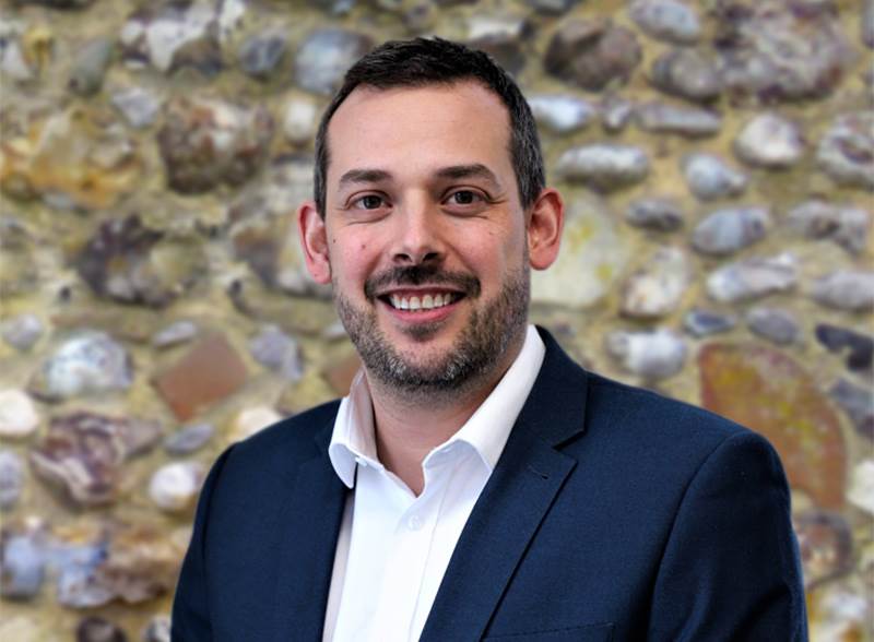 Phil Mowat, Managing Consultant
